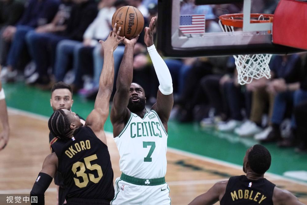 在本赛季比 在本赛季比