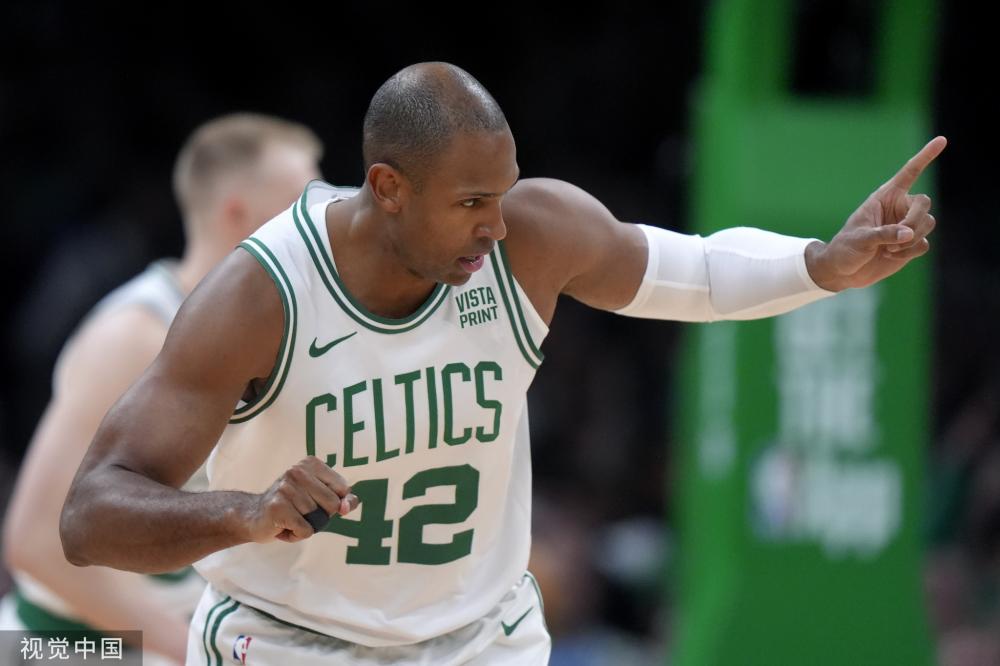 她为年轻一 她为年轻一